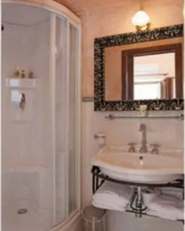 L'antico Borgo Dei Limoni Hotel *